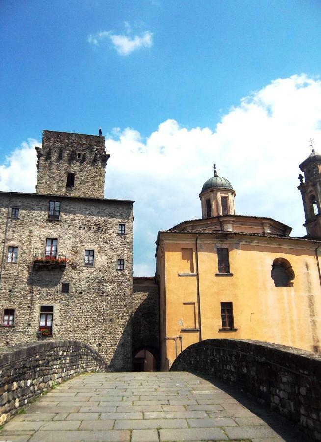B&B Ai Chiosi Pontremoli Exterior foto