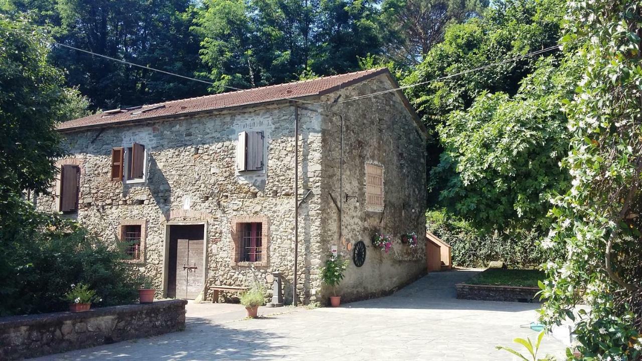 B&B Ai Chiosi Pontremoli Exterior foto