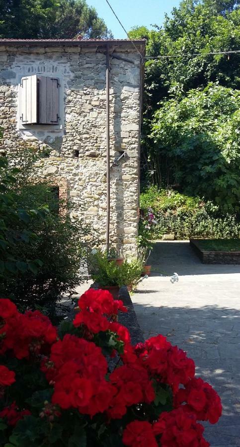 B&B Ai Chiosi Pontremoli Exterior foto